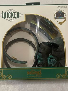 Wicked Scunci Emerald Green Hair Accessory Set with Clip and Scrunchies Elphaba